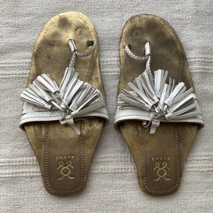 Figue sandales size US 9 in good condition